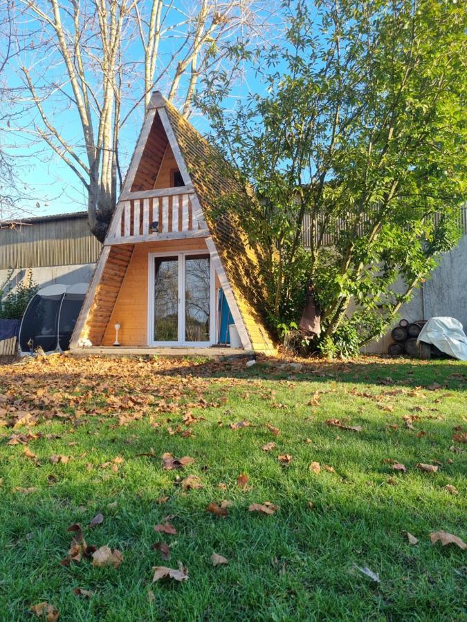 Le Chalet Tipi Avec Jacuzzi Et Jardin Troyes Kültér fotó