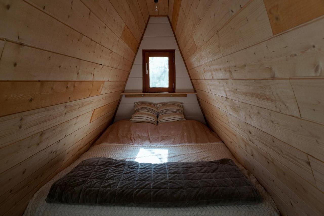 Le Chalet Tipi Avec Jacuzzi Et Jardin Troyes Kültér fotó